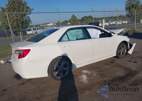 2012 Toyota Camry Se Limited Edition z USA, uszkodzony, nr VIN 4T1BF1FK5CU632569